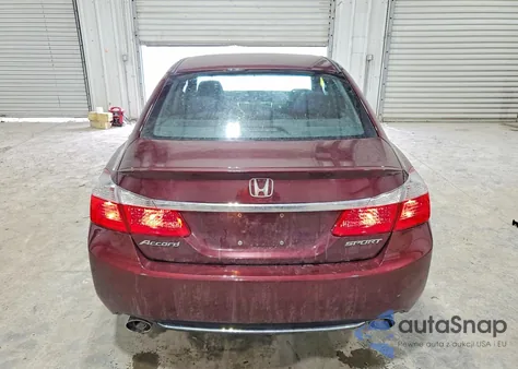 2015 Honda Accord Sport z USA, uszkodzony, nr VIN 1HGCR2F55FA070065